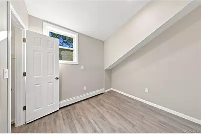 16 West Drive, Bay Shore, NY 11706 - Photo 16
