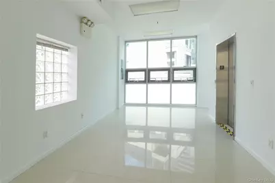 131-04 40th Road #2FL, Flushing, NY 11354 - Photo 2