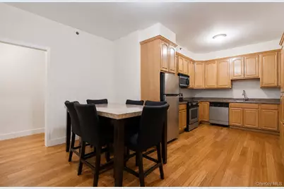 14 E Sandford Boulevard, Mount Vernon, NY 10550 - Photo 6