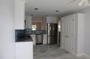 140 Winding Ridge Rd, White Plains, NY 10603 - Photo 6