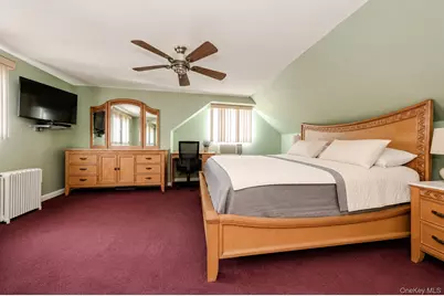 312 W Waukena Avenue, Oceanside, NY 11572 - Photo 14