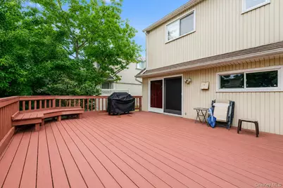 312 W Waukena Avenue, Oceanside, NY 11572 - Photo 18