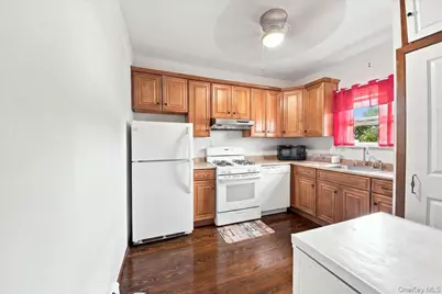 786 Mile Square Road, Yonkers, NY 10704 - Photo 4