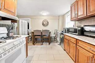 786 Mile Square Rd, Yonkers, NY 10704 - Photo 18