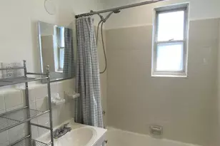 264-36 Langston Ave, Glen Oaks, NY 11004 - Photo 10