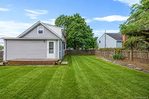 568 N Wellwood Ave, Lindenhurst, NY 11757 - Photo 28