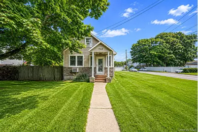 568 N Wellwood Avenue, Lindenhurst, NY 11757 - Photo 1