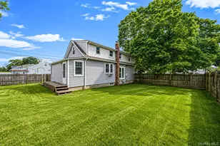 568 N Wellwood Ave, Lindenhurst, NY 11757 - Photo 26