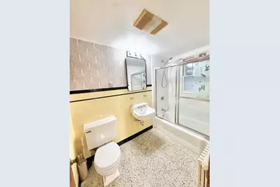 97 Central Avenue, Patchogue, NY 11772 - Photo 8