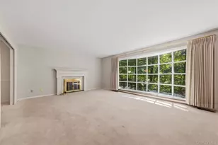 75 Pleasant Ridge Dr, Poughkeepsie, NY 12603 - Photo 10