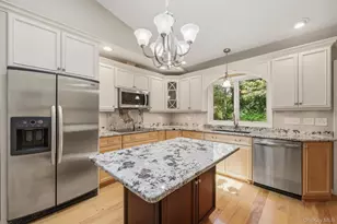 75 Pleasant Ridge Dr, Poughkeepsie, NY 12603 - Photo 12