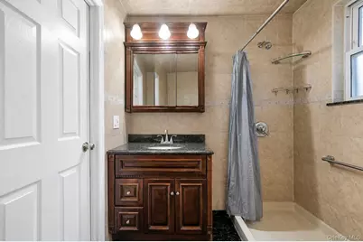 26111 83rd Avenue, Glen Oaks, NY 11004 - Photo 12