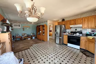 2851 Wilson Ave, Bellmore, NY 11710 - Photo 14