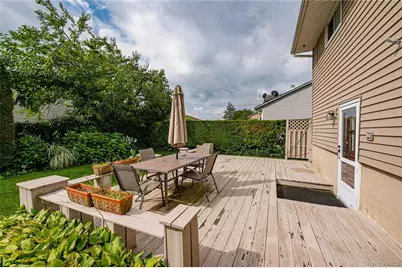 14 Westmoreland Road, Hicksville, NY 11801 - Photo 2