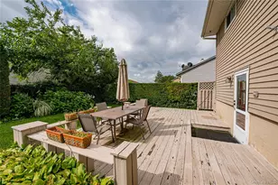 14 Westmoreland Rd, Hicksville, NY 11801 - Photo 2
