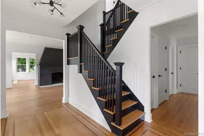 220 Pomander Road, Mineola, NY 11501 - Photo 2
