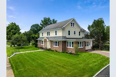 220 Pomander Road, Mineola, NY 11501 - Photo 20