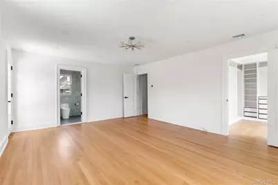 220 Pomander Road, Mineola, NY 11501 - Photo 12