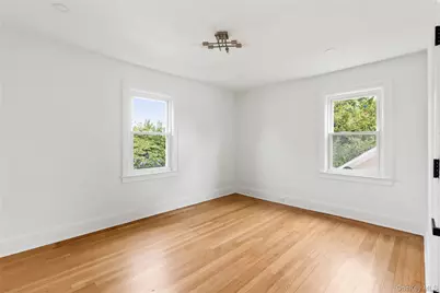 220 Pomander Road, Mineola, NY 11501 - Photo 16
