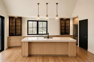1355 Locust Ave, Bohemia, NY 11716 - Photo 12