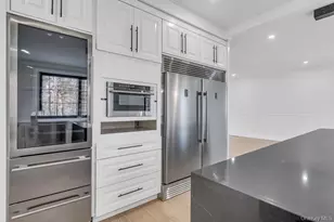 1355 Locust Ave, Bohemia, NY 11716 - Photo 16