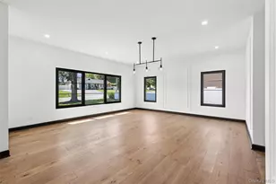 1355 Locust Ave, Bohemia, NY 11716 - Photo 22