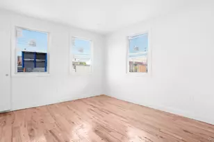 1148 E 211th St, Bronx, NY 10469 - Photo 8