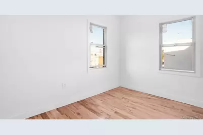 1148 E 211th Street, Bronx, NY 10469 - Photo 16