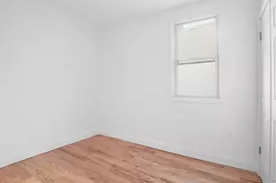 1148 E 211th St, Bronx, NY 10469 - Photo 12