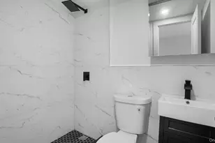 4135 Murdock Ave, Bronx, NY 10466 - Photo 22
