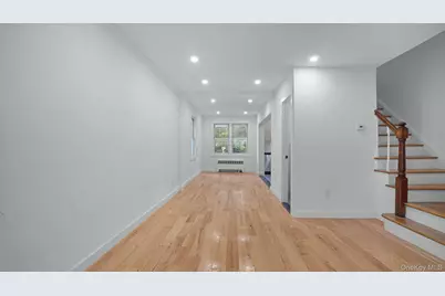 4135 Murdock Avenue, Bronx, NY 10466 - Photo 10