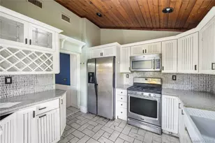 697 S Mountain Rd, New City, NY 10956 - Photo 6
