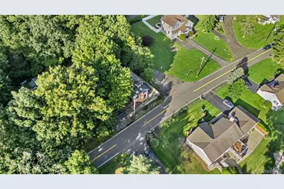 697 S Mountain Road, New City, NY 10956 - Photo 32