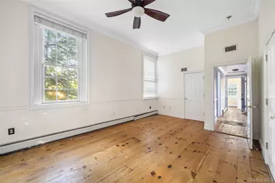 697 S Mountain Road, New City, NY 10956 - Photo 18