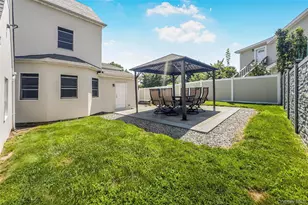 949 Mile Square Rd, Yonkers, NY 10704 - Photo 14