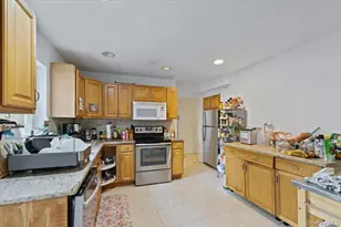 25 Bentley Rd, Great Neck, NY 11023 - Photo 10