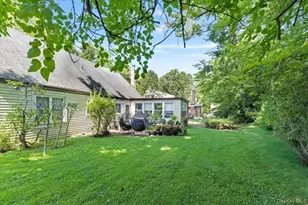 25 Bentley Rd, Great Neck, NY 11023 - Photo 14