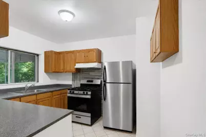 308 W 234th Street, Bronx, NY 10463 - Photo 12