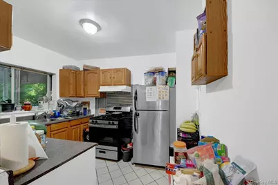 308 W 234th Street, Bronx, NY 10463 - Photo 16