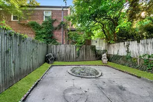 308 W 234th St, Bronx, NY 10463 - Photo 2