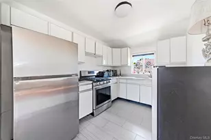 145-26 222nd St, Springfield Gardens, NY 11413 - Photo 18