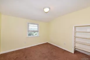 265 S Delaware Ave, Lindenhurst, NY 11757 - Photo 18