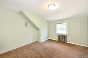 265 S Delaware Ave, Lindenhurst, NY 11757 - Photo 16