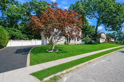 15 Jamar Lane, Ronkonkoma, NY 11779 - Photo 36
