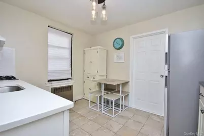 95 Sedgewick Avenue #4E, Yonkers, NY 10705 - Photo 2