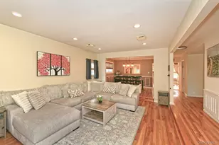 29 Boxwood Dr, Kings Park, NY 11754 - Photo 8