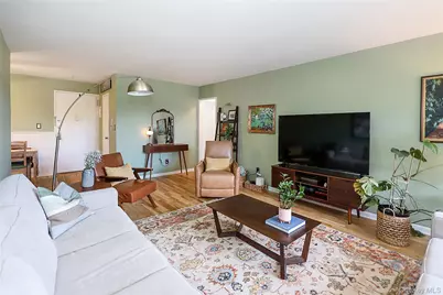 100 Lincoln Avenue #3D, Mineola, NY 11501 - Photo 6