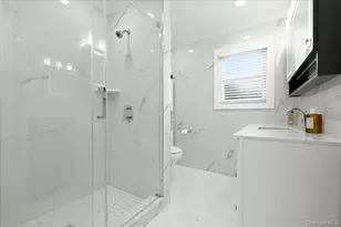 111 N 11th St, New Hyde Park, NY 11040 - Photo 30