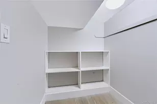 1227 E 222nd St, Bronx, NY 10469 - Photo 22