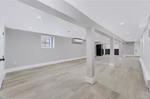 1227 E 222nd St, Bronx, NY 10469 - Photo 16